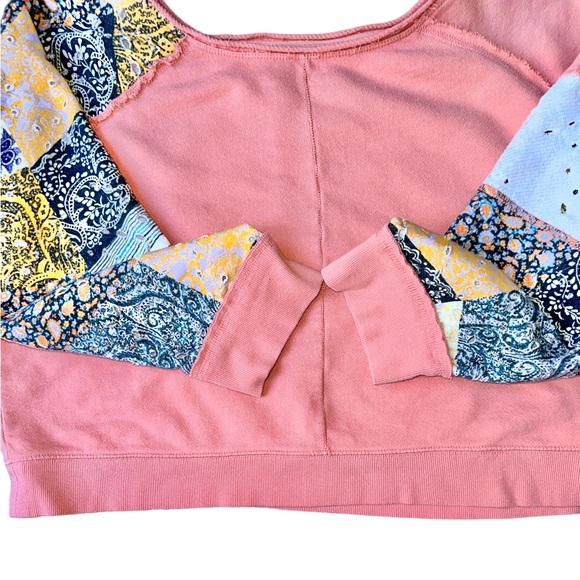 Free People Suns Out Off Shoulder Pullover Patchwork Block Print Sweatshirt XS - Picture 9 of 16